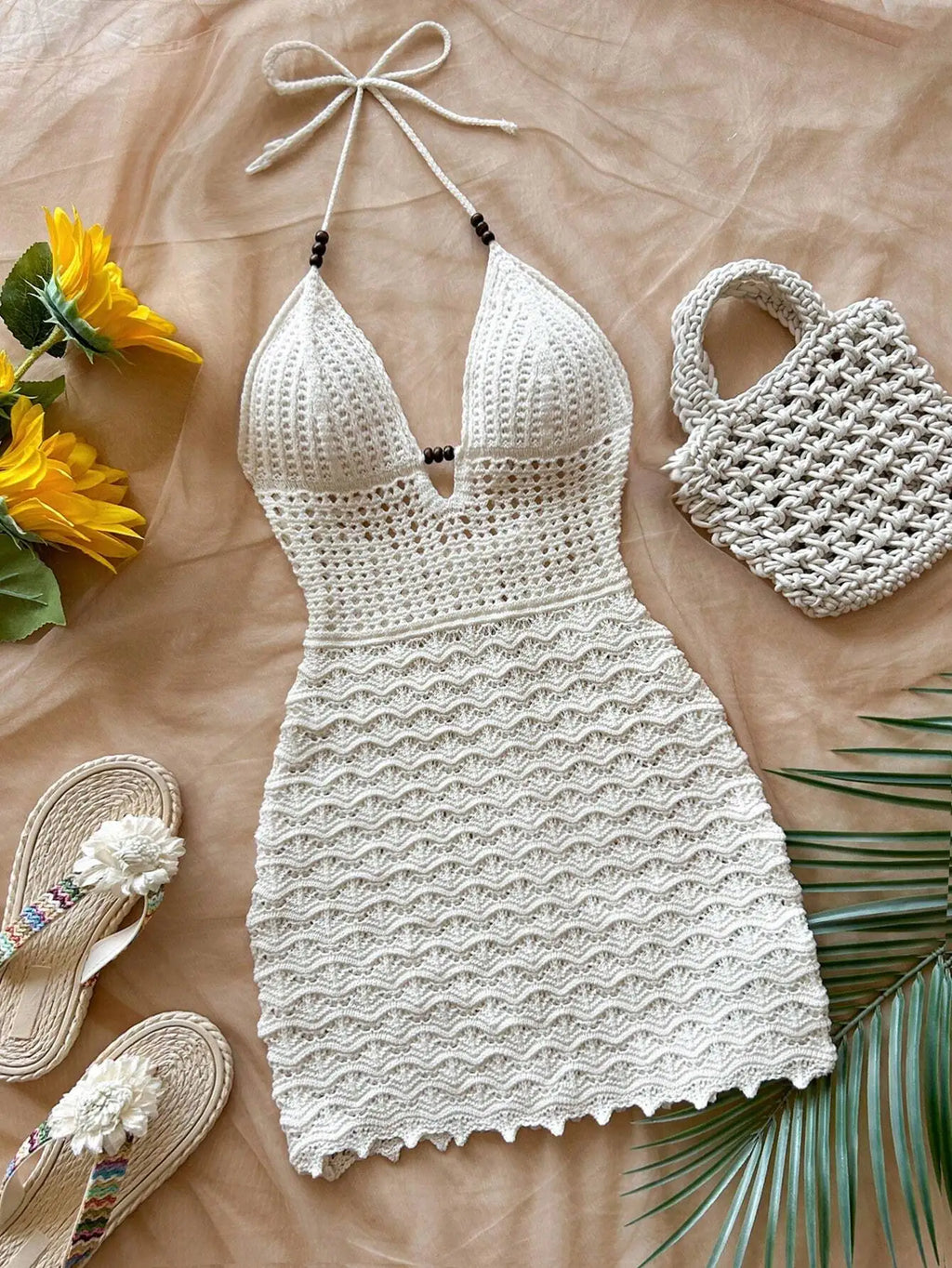 Summer sexy V-neck hollowed out wooden bead slim fit dress with vacation straps and strapless gradient color knitted dress