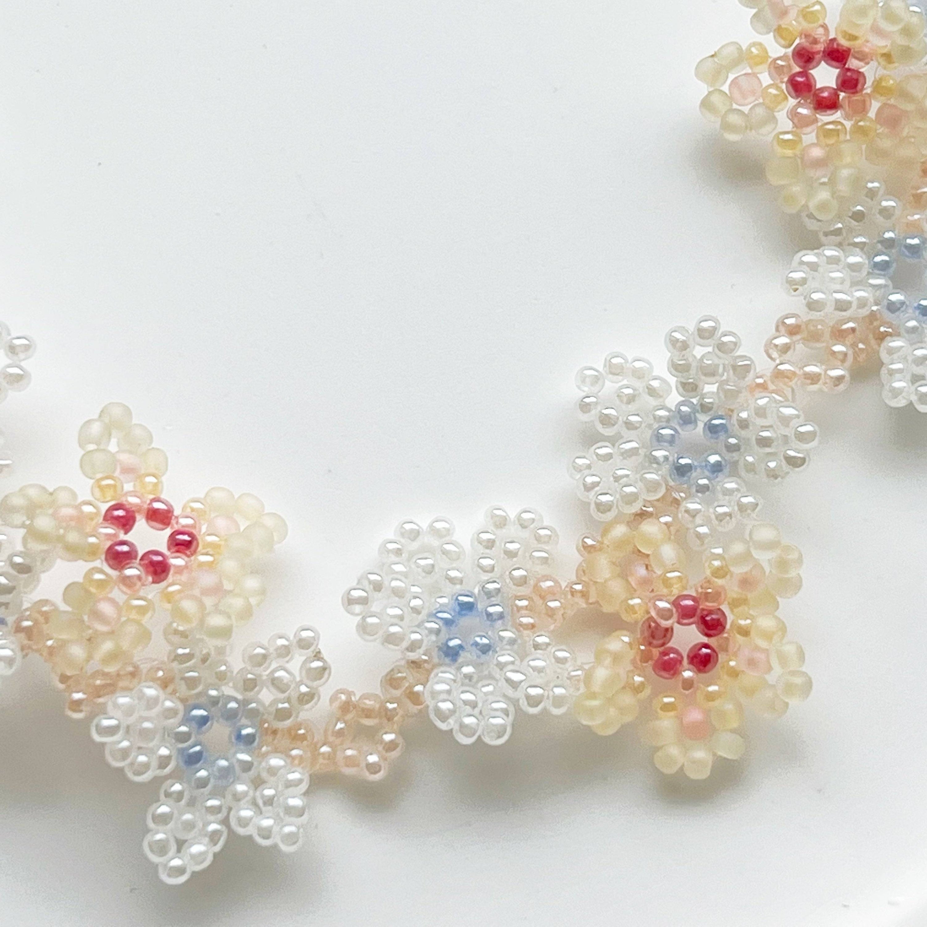 Daisy Chain Beaded Bracelet
