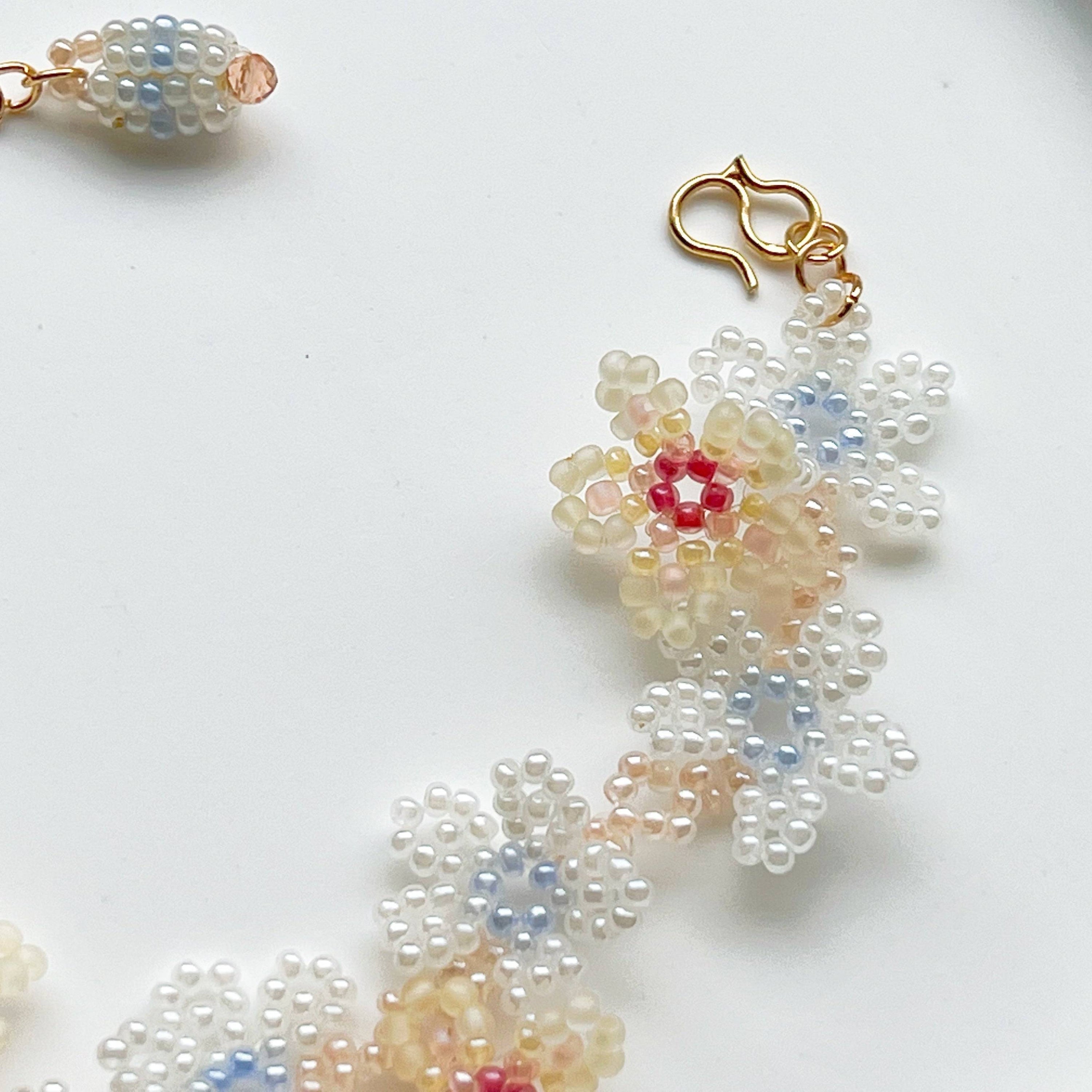 Daisy Chain Beaded Bracelet