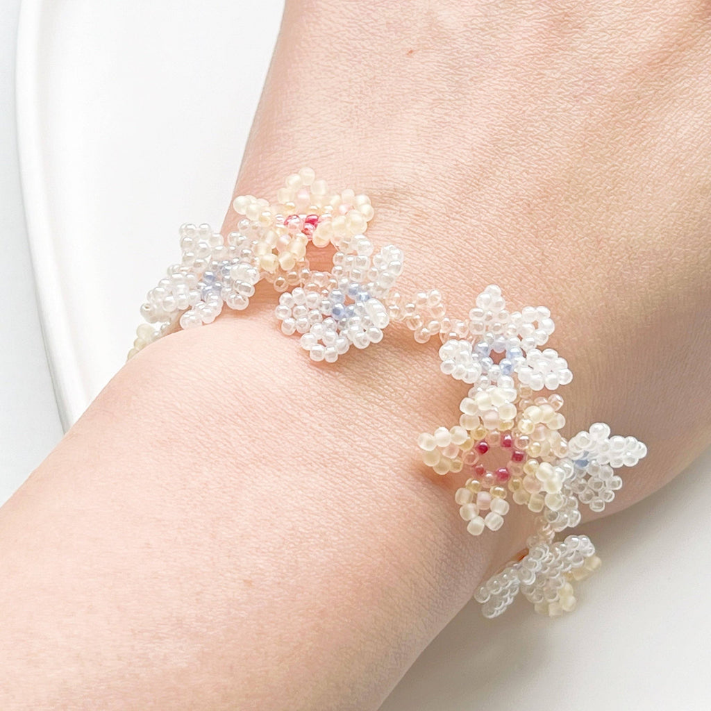 Daisy Chain Beaded Bracelet