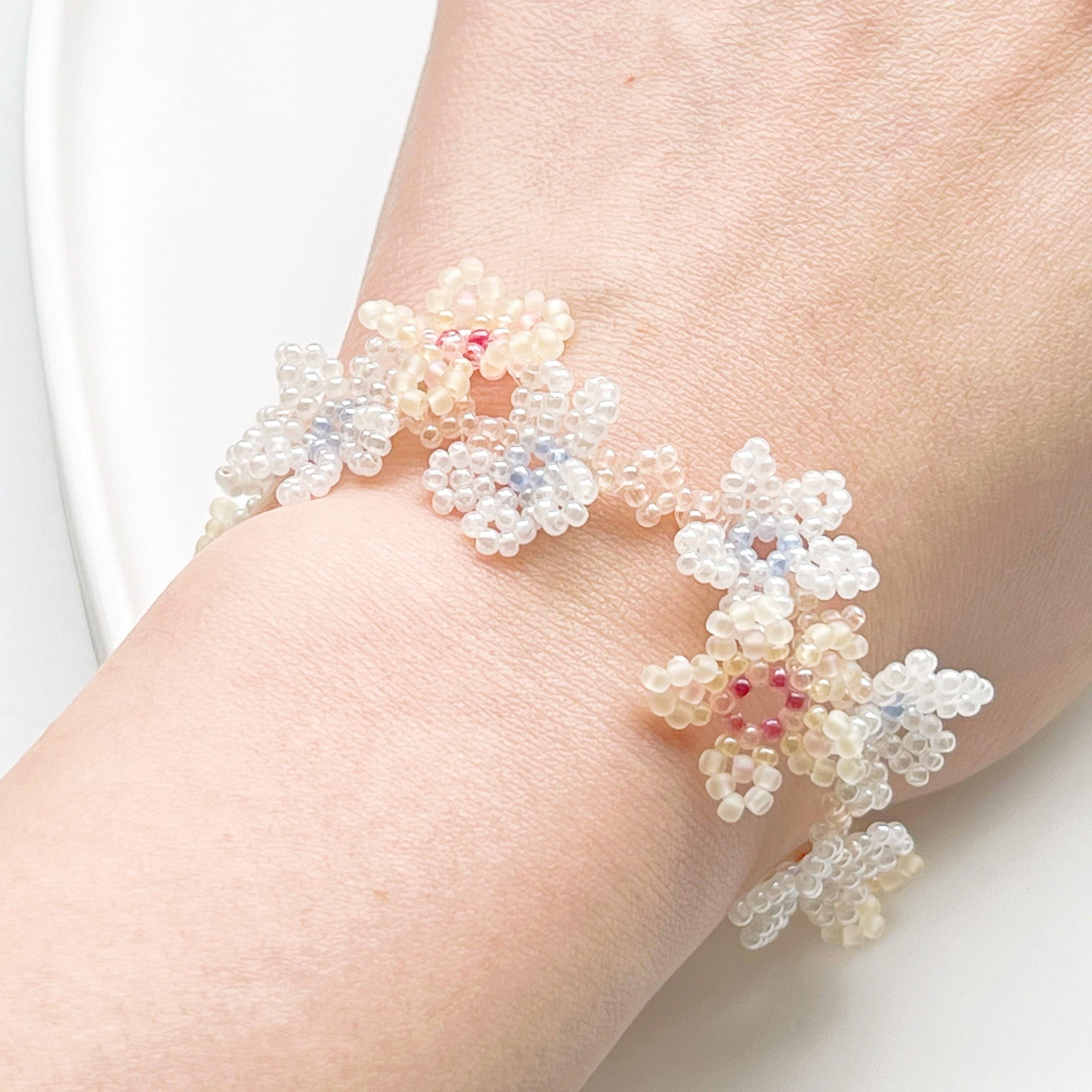 Daisy Chain Beaded Bracelet