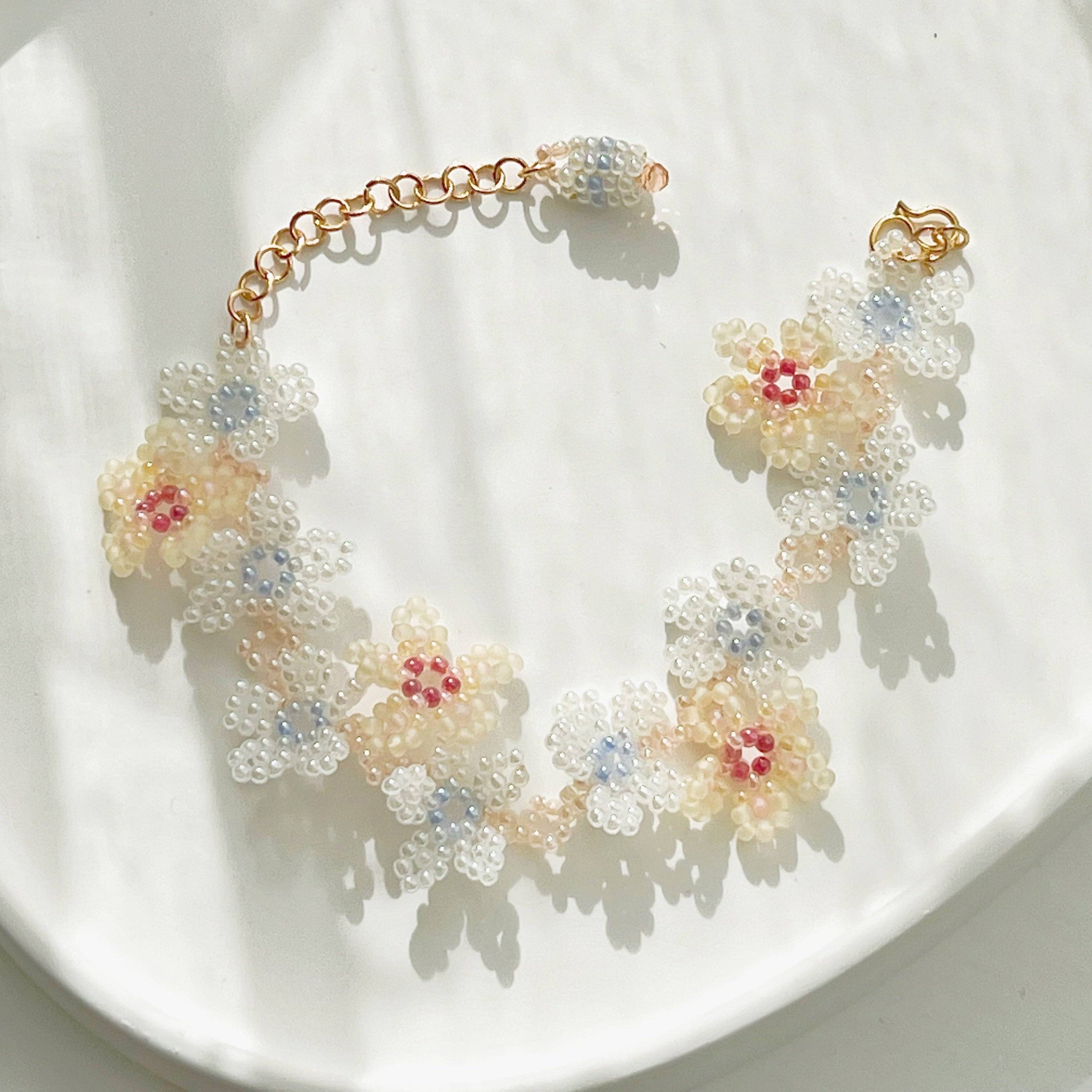 Daisy Chain Beaded Bracelet